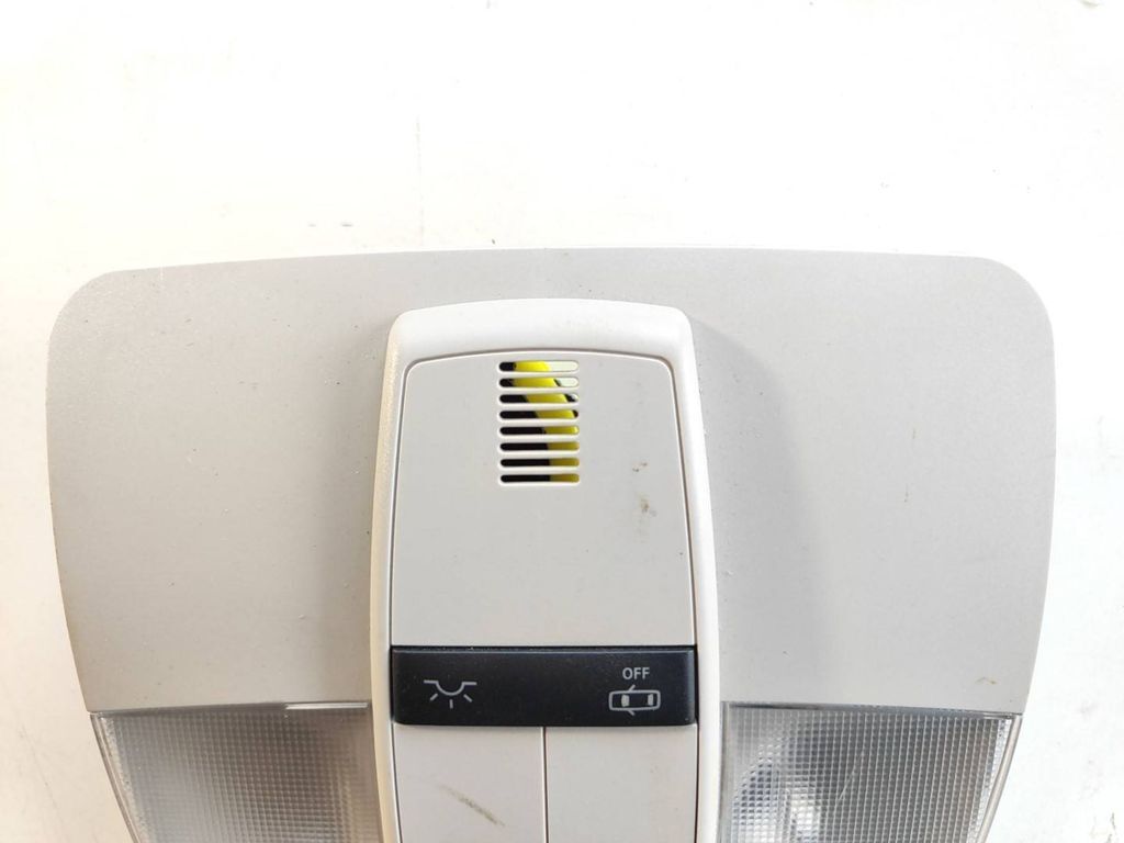 Mercedes-Benz B W245 2008 front seat light A169820 
