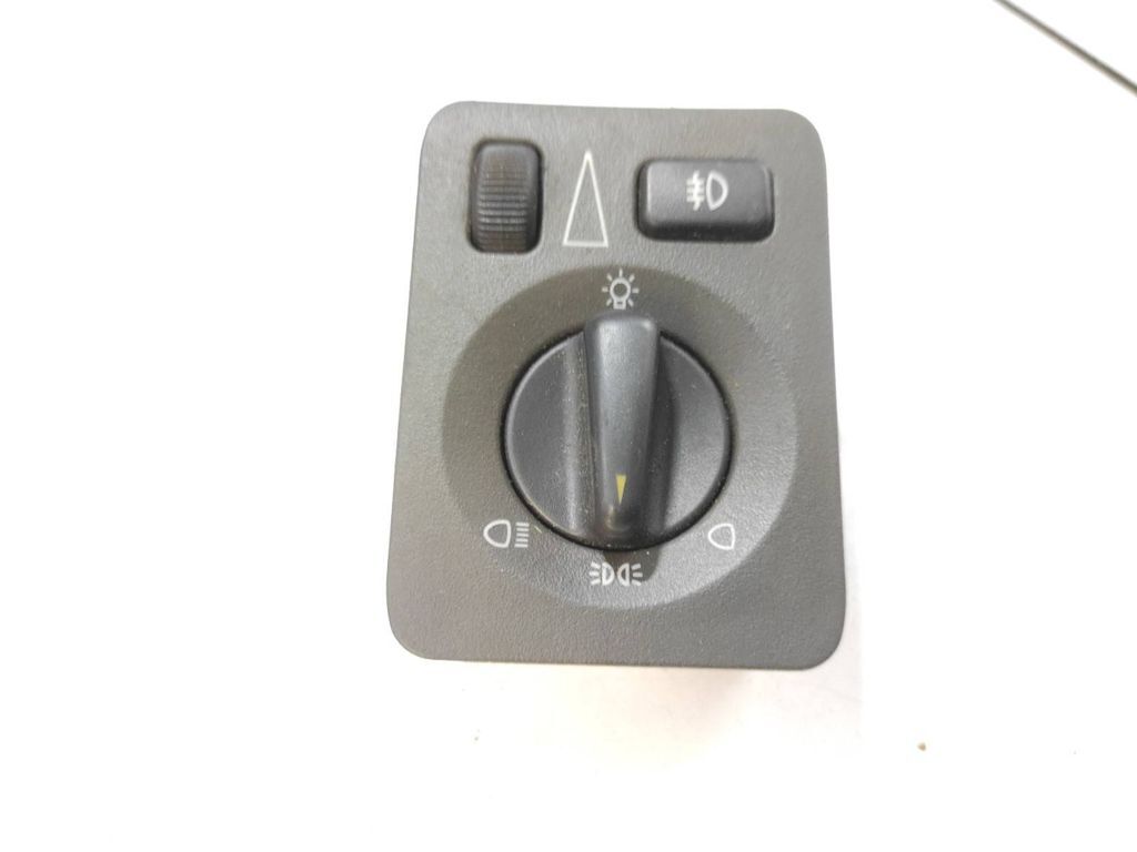 Saab 9-5 2.0T 110kW Petrol 2000 Light switch 4616124 