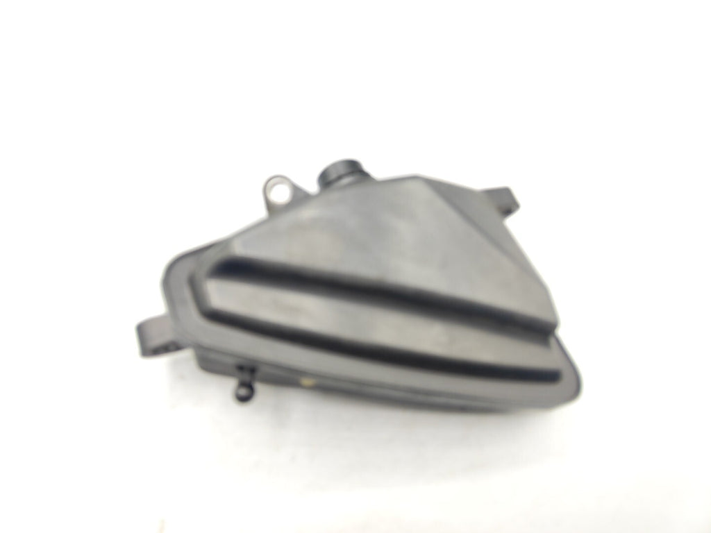 Mercedes Benz W212 2010 Turbo Air Intake Resonator Pipe Hose A6421400087