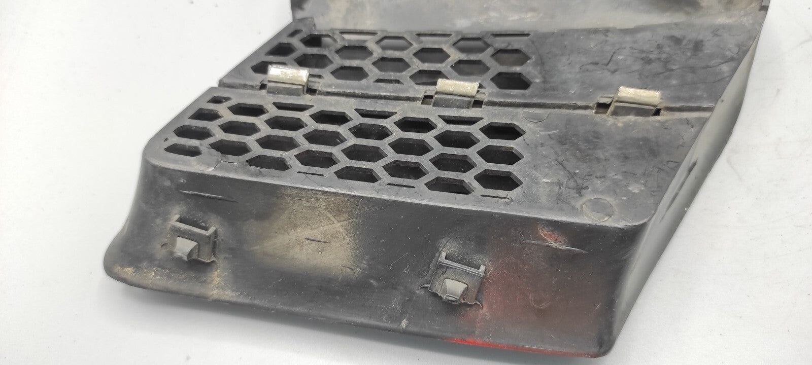 Alfa Romeo 156 2005 Front Right Upper Bumper Grill Nostril LS380110 B367