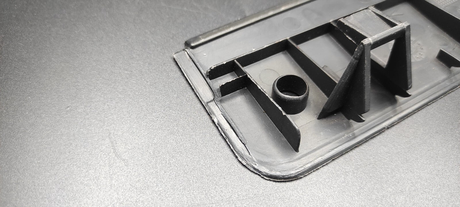 Alfa Romeo 147 1.9JTD 85kW 2004 Rear Additional Brake Light Cover Trim LS376438