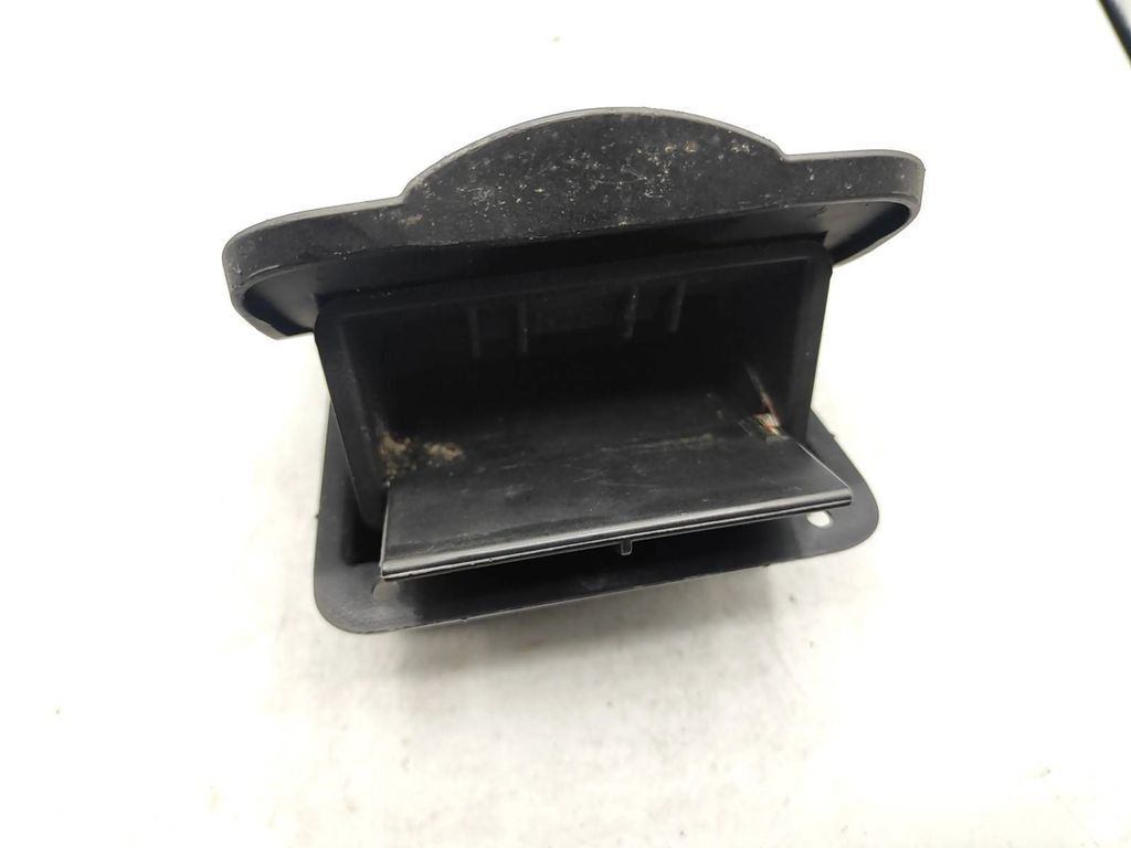 Alfa Romeo 159 2.4JTDm 147kW Saloon 2006 Rear ashtray insert LS376671 