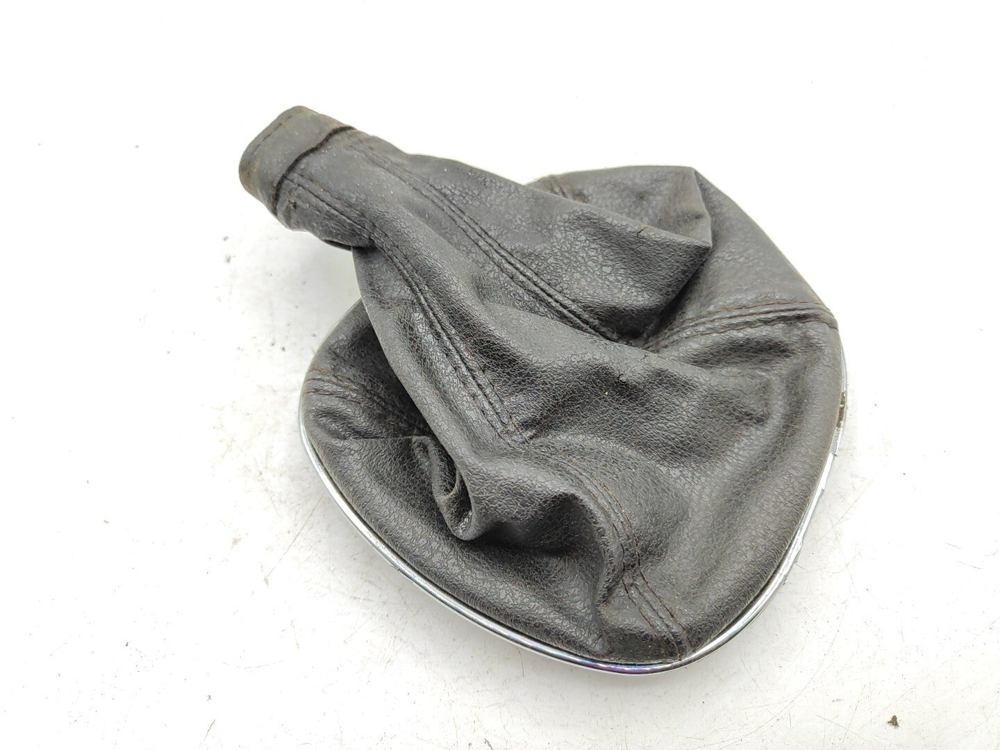 Alfa Romeo 147 1.9JTD 16V 2003 Shift Knob Surround Leather Trim Gaiter Black