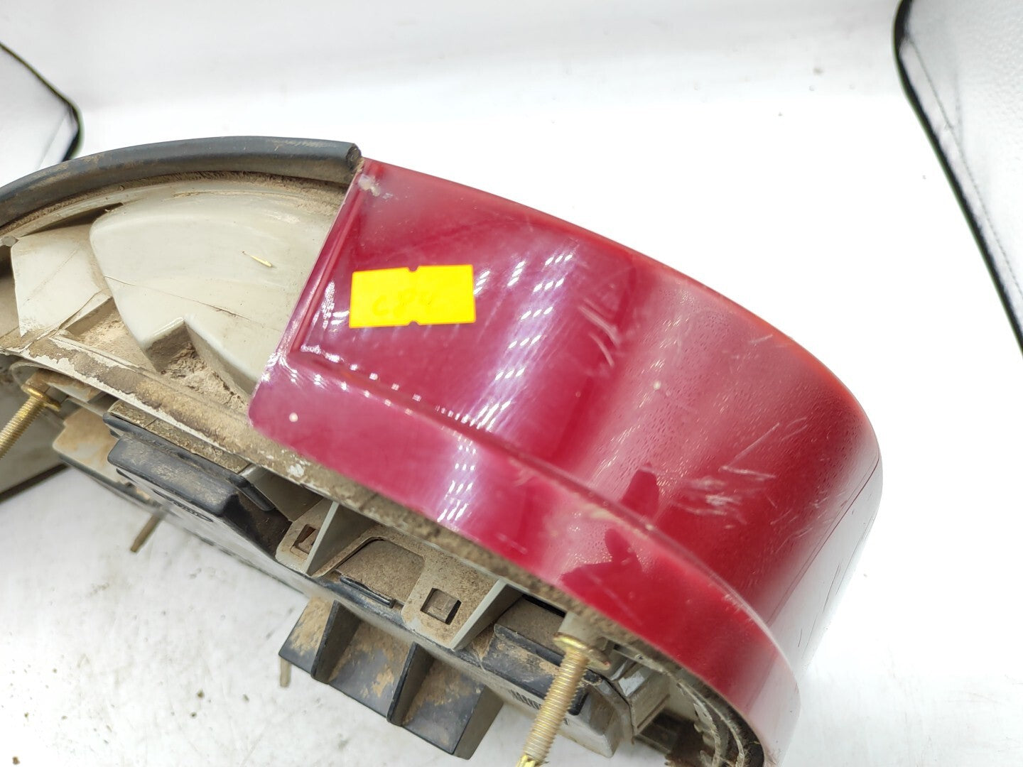 Ford Mondeo Hatch 1995 Rear Right Side Taillight Lamp Light 93BG13N004