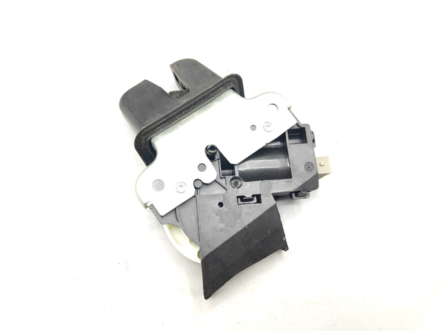 Audi A5 8T 3.0TDI Diesel 2009 Rear Boot Tailgate Lock 4F5827505D