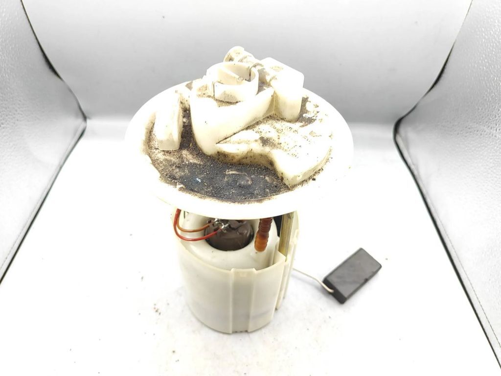 Alfa Romeo 159 2.2JTS 2006 Petrol in tank fuel pump level sender 55601544 