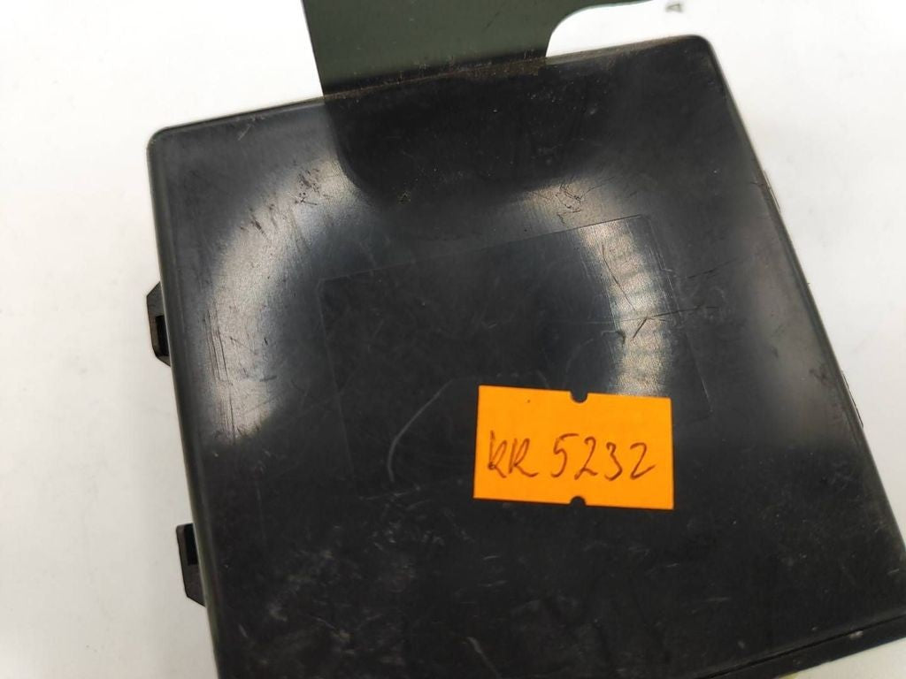 Toyota Avensis T250 2004 Alarm control unit module 0819005810 