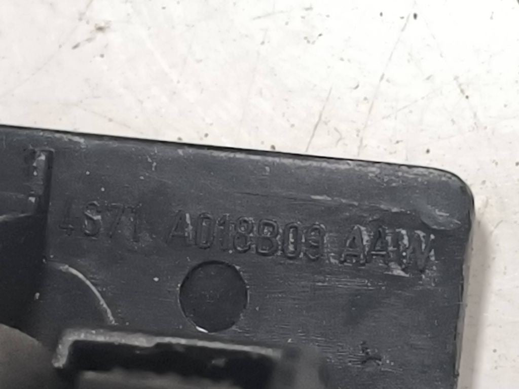 Ford Mondeo Mk III 2002 dash center air vent grill 4S71A018B09AAW 