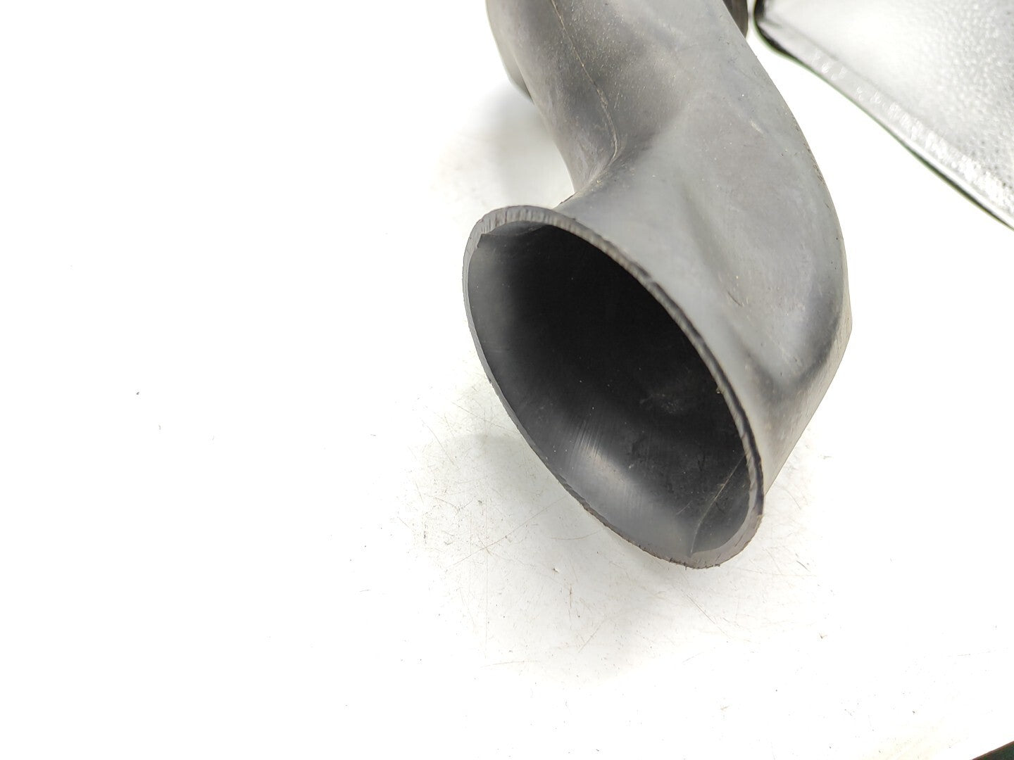 Alfa Romeo 156 2.4JTD 129kW 2004 Diesel Engine Air Intake Pipe Hose 55187325