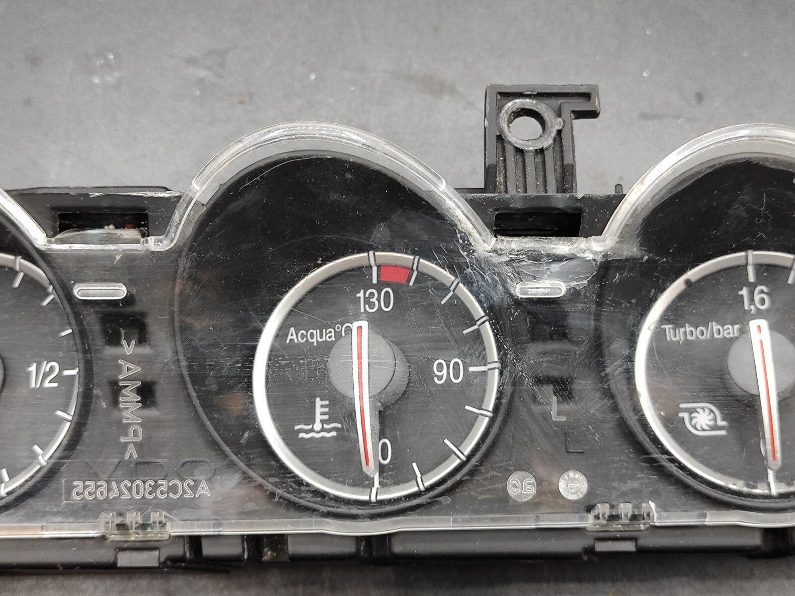 Alfa Romeo 159 2008 LHD Front Dashboard Fuel / Temperature Gauge