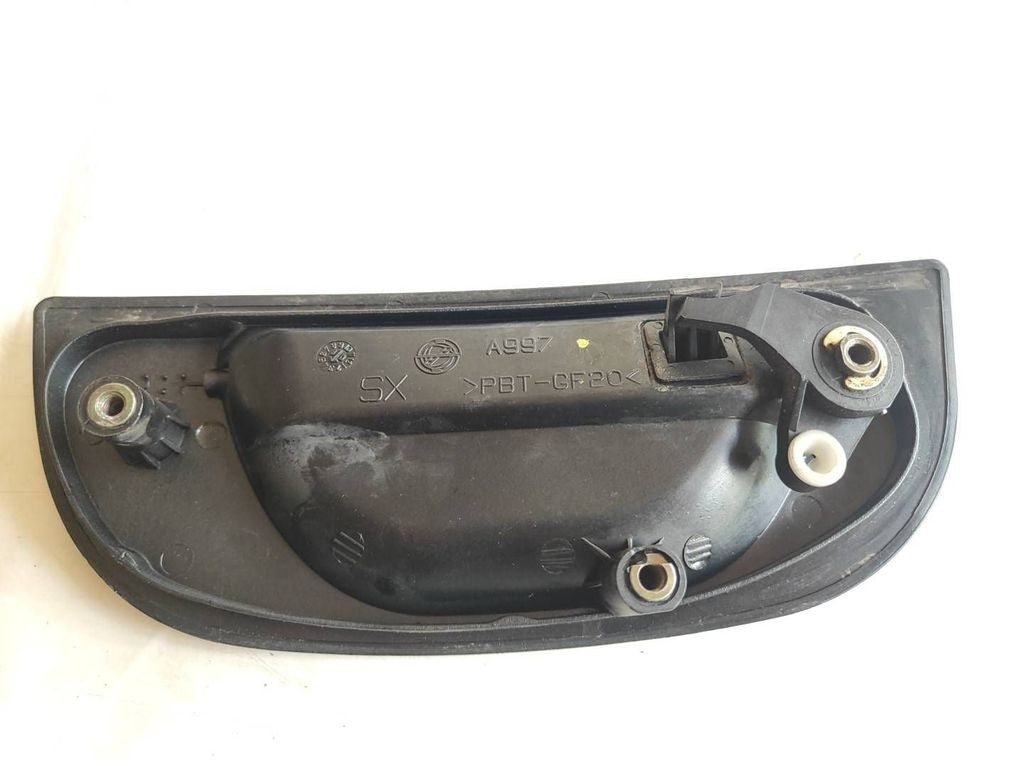 Alfa Romeo 147 JTD 2005 rear left side door exterior handle 