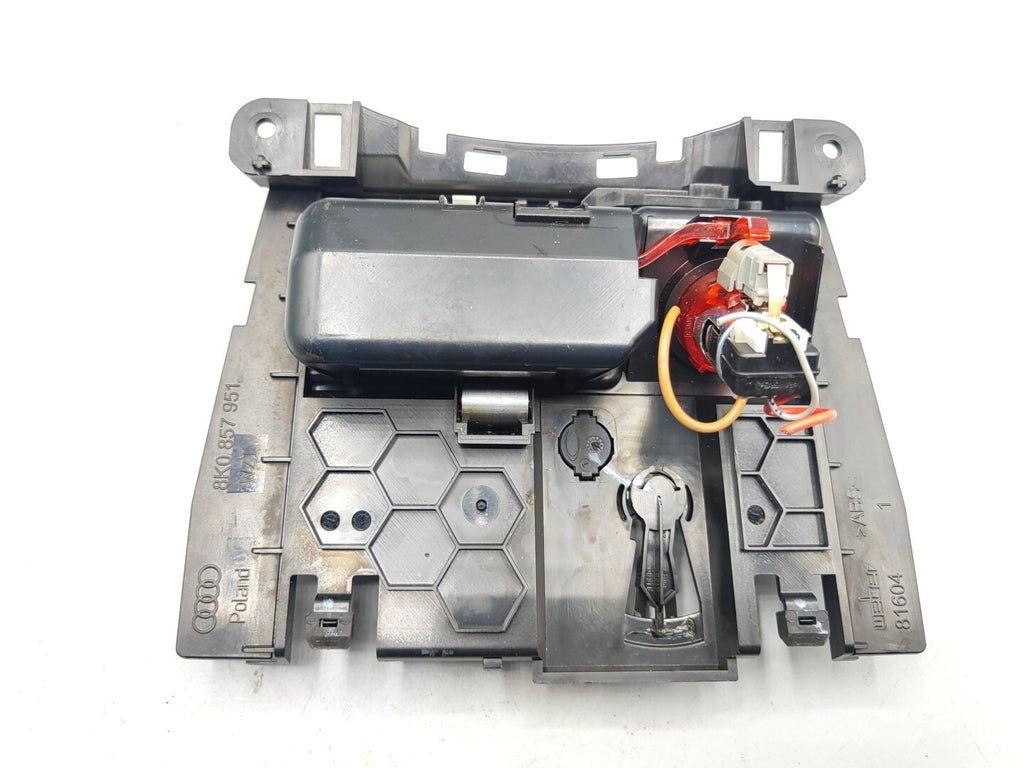 Audi A5 8T 3.0TDI Diesel 2008 Front Panel Dash Ashtray 8K0857951