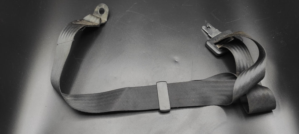 Alfa Romeo 166 2.4JTD 110kW 2001 Rear Seat Middle Center Safety Seatbelt 043146