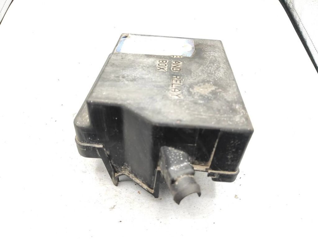 Alfa Romeo 147 1.9JTD 88kW 8V FL 2007 Fuse box cover 1149807 