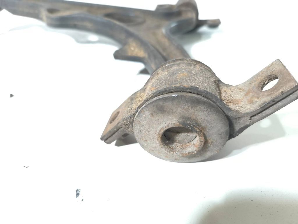 Alfa Romeo 155 1.8TS 1994 Front right lower control arm wishbone 