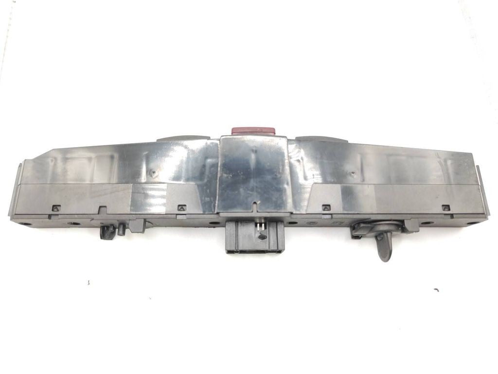 Opel Astra H 2005 Hazard light switch 13100107 