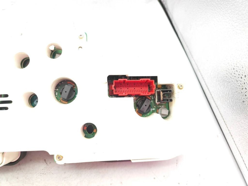 95VW10849NJ Volkswagen Sharan 1997 Diesel speedometer instrument cluster 