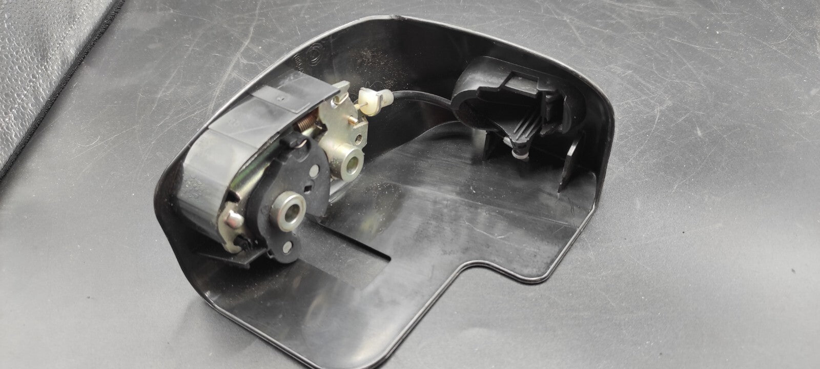 Alfa Romeo 147 2007 Rear Folding Seat Lock Latch Mechanism 183549000