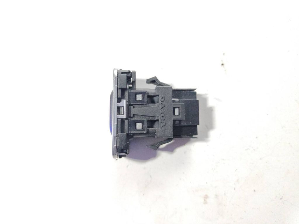 Volvo S60 2012 Diesel Engine start stop button switch 31318791 