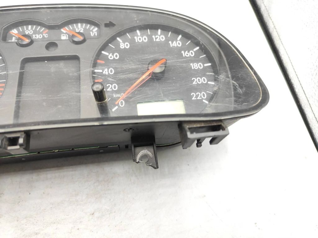 Volkswagen Golf IV 1998 Diesel LHD speedometer instrument cluster 1J0919861B 