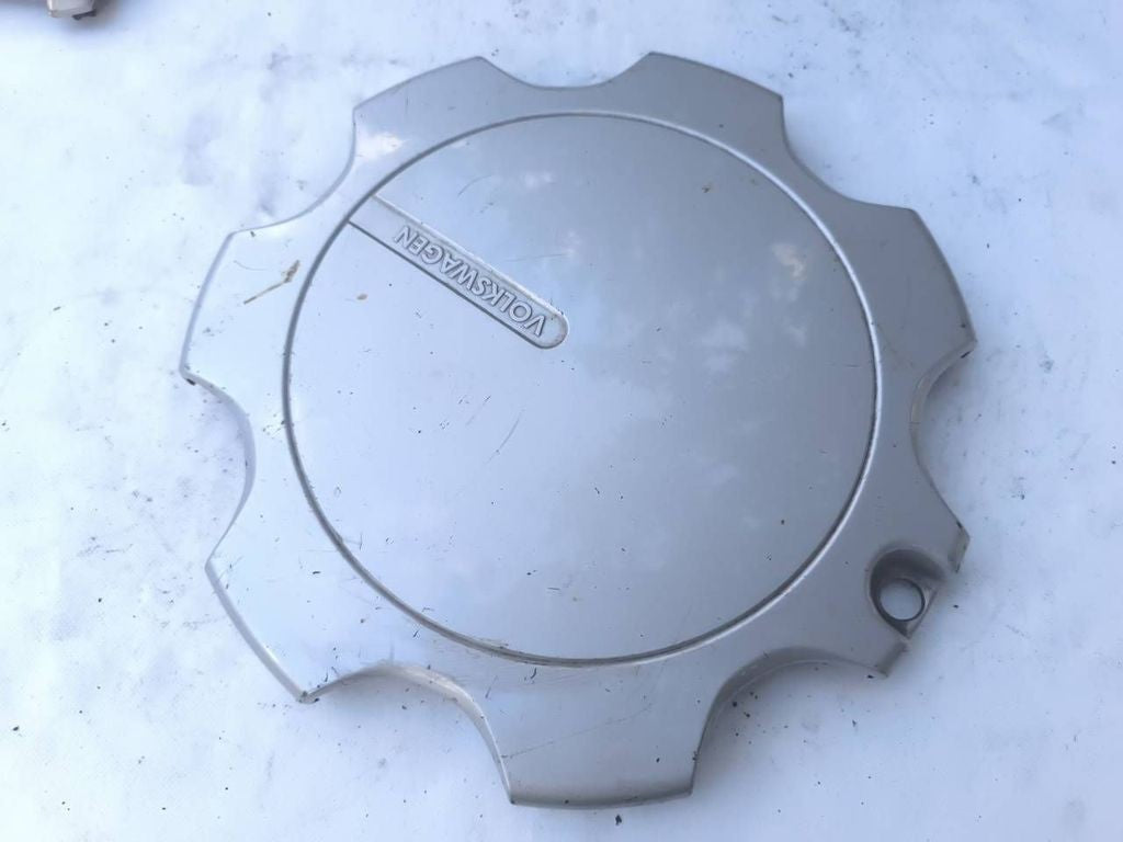 Volkswagen PASSAT B4 1995 R14 wheel hub cap trim cover 357601147A 