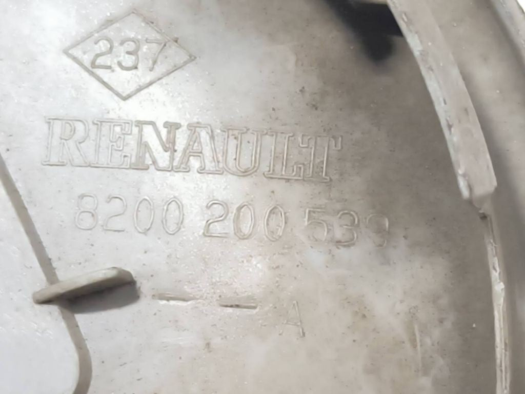 Renault Scenic II -  Grand scenic II 2005 Original wheel cap 8200200539 