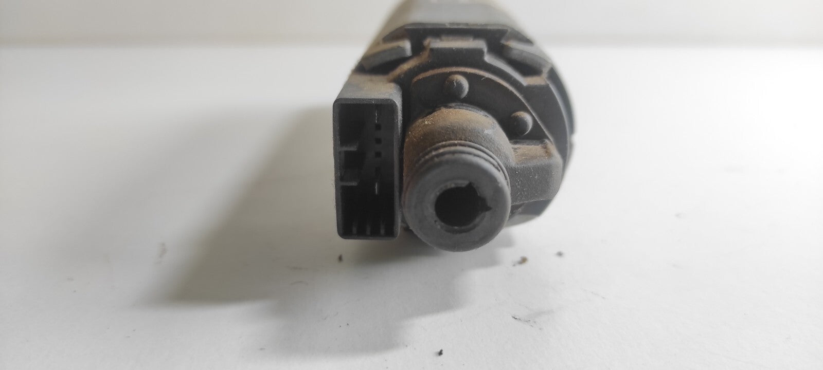 Peugeot 607 3.0i V6 2000 Electric Seat Adjustment Motor 404827 9470480C