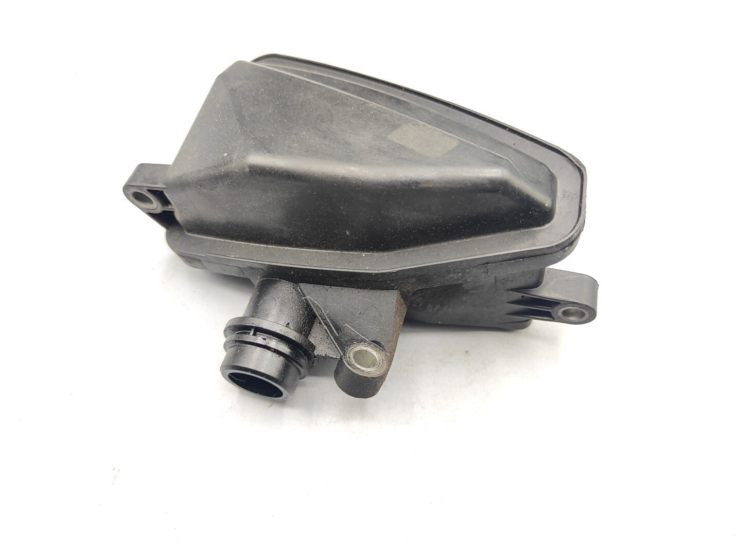 Mercedes Benz W212 2010 Turbo Air Intake Resonator Pipe Hose A6421400087