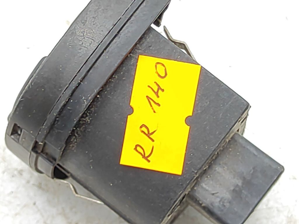 Alfa Romeo 147 TS JTD 2004 Headlight level height control switch 735262023 