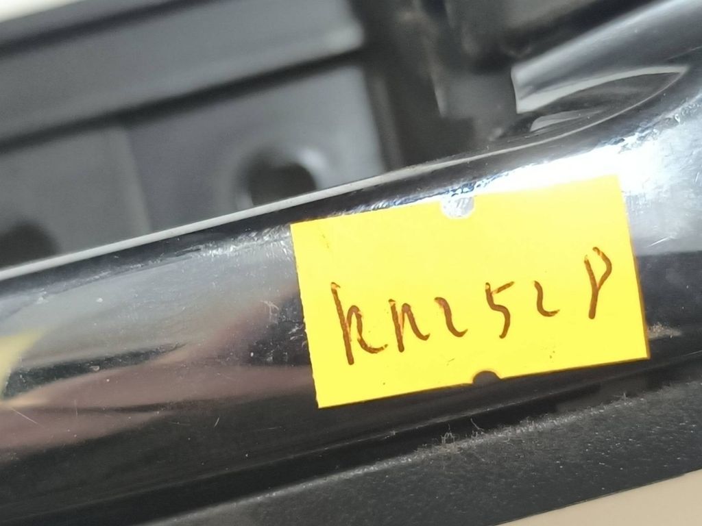 Toyota Avensis T250 2006 rear right interior release handle 