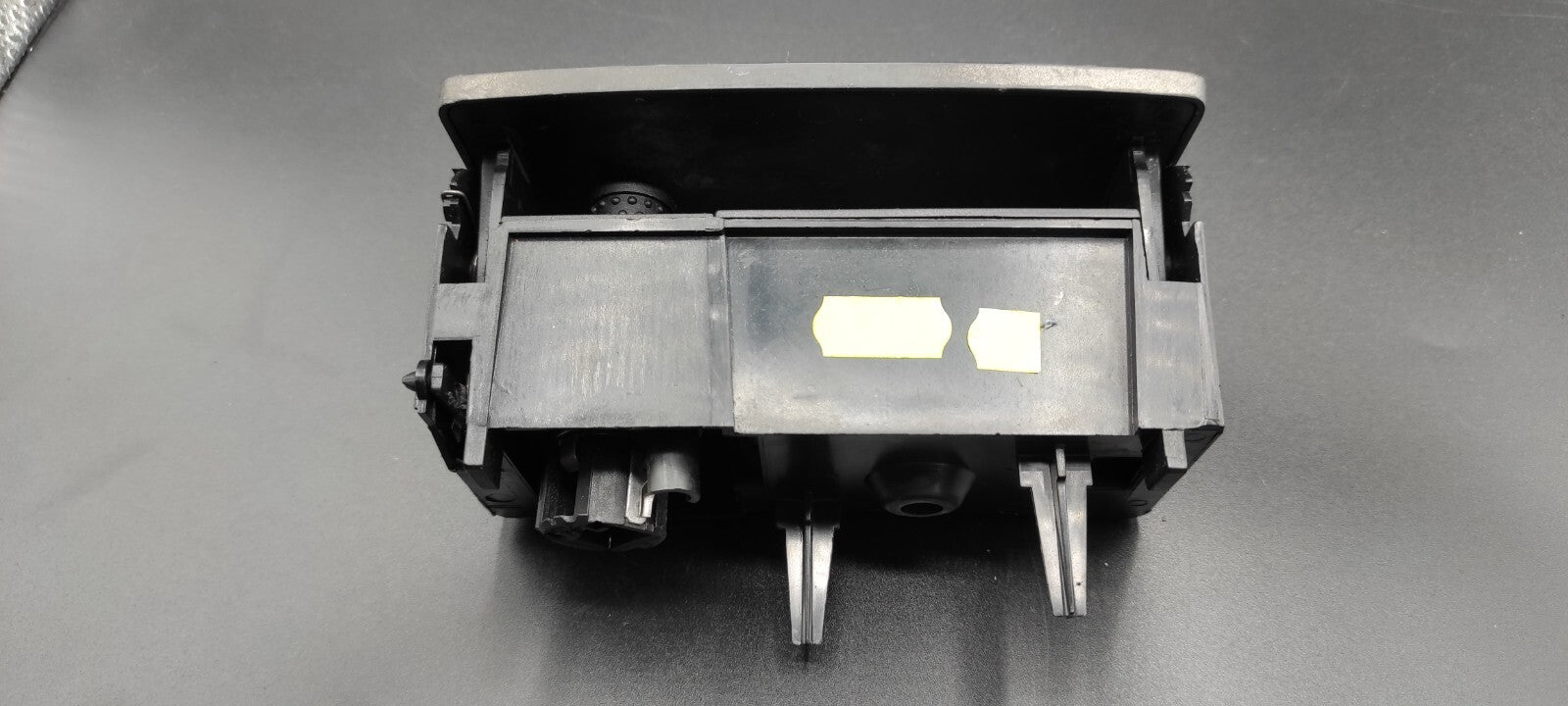 Alfa Romeo GT 2.0JTS 2005 Front Dash Ashtray / Storage Copartment