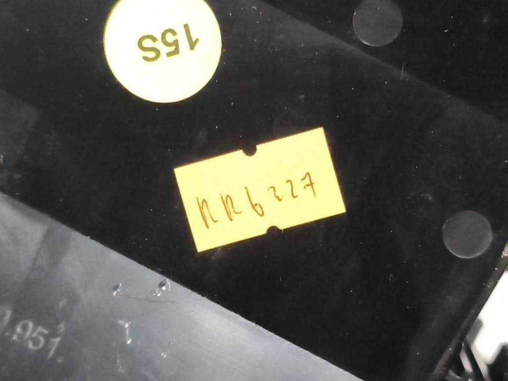 Audi A6 S6 C7 4G 2013 RHD dash center air vent grill 4G2820951 