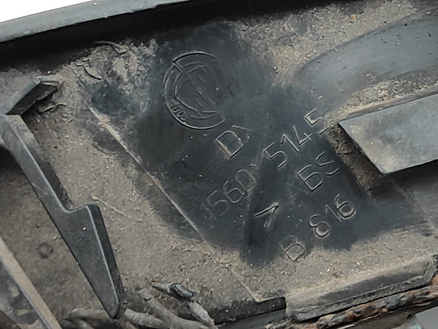 Alfa Romeo 166 FACELIFT 2.4JTD 2004 Front Bumper Right Grill 156045145