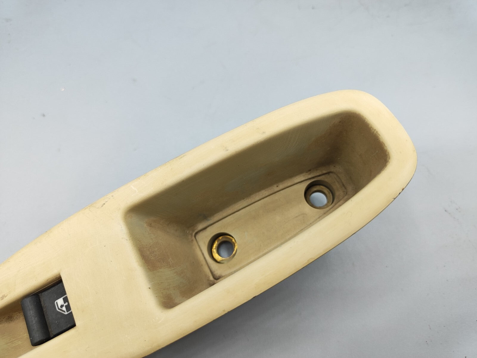 Alfa Romeo 159 1.9JTD 2007 Rear Right Electric Window Switch Yellow 156055038