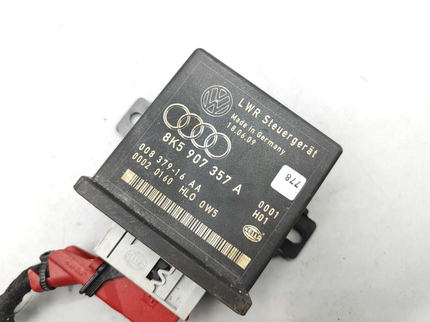 Audi A4 B8 2.0TDI 2010 Headlight Control Unit Module 8K5907357A