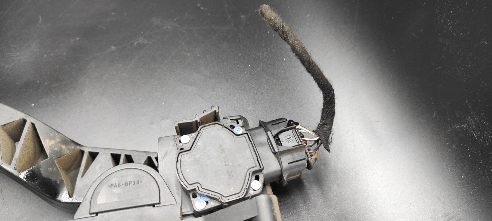 Alfa Romeo 147 1.9JTD 16V 2002 LHD Throttle Gas Pedal 0281002380 46755863