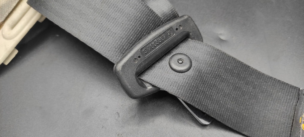 Alfa Romeo 166 2.4JTD 110kW 2001 Rear Right Seat Safety Seatbelt 044047