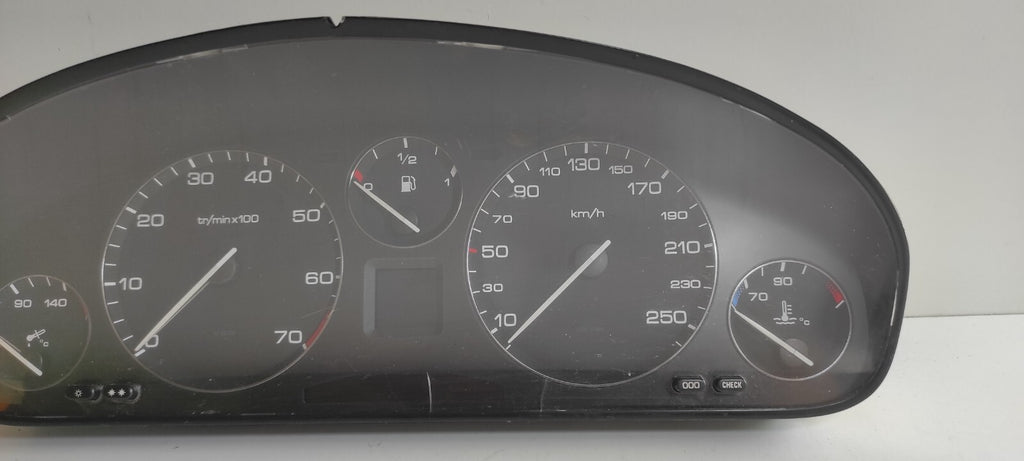 Peugeot 607 3.0i V6 2000 LHD Front Dash Speedometer Cluster 9653139880