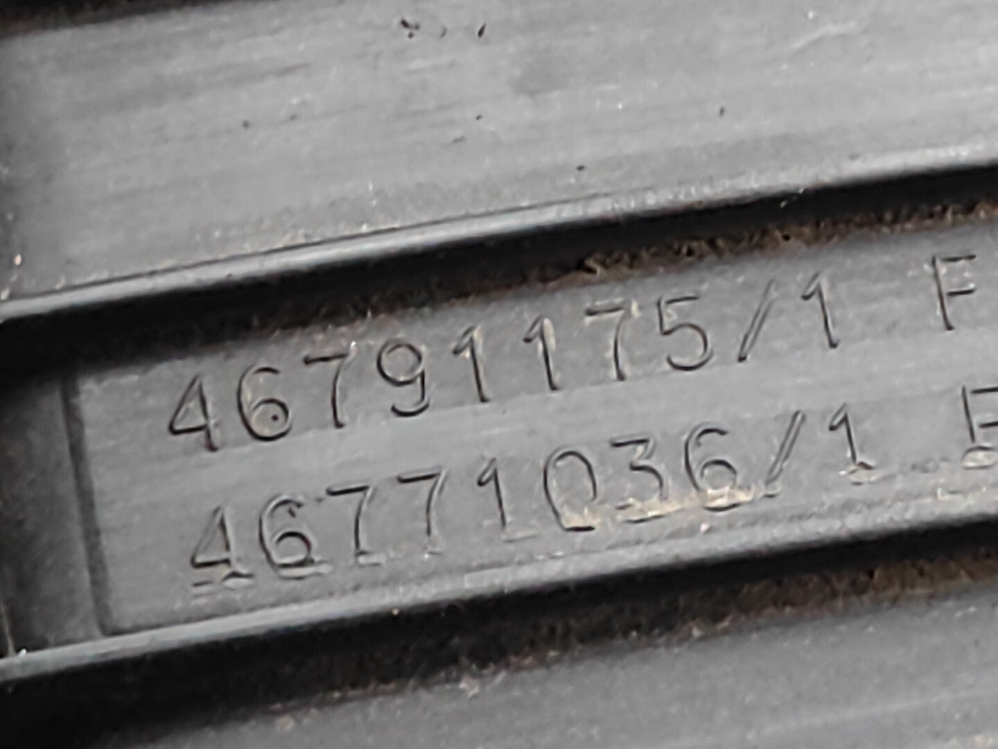 Alfa Romeo 147 1.6TS 2003 Petrol Engine Air Filter Box 46791175 46771036