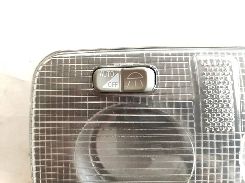 Alfa Romeo 147 2003 front dome seat light 1520400000 