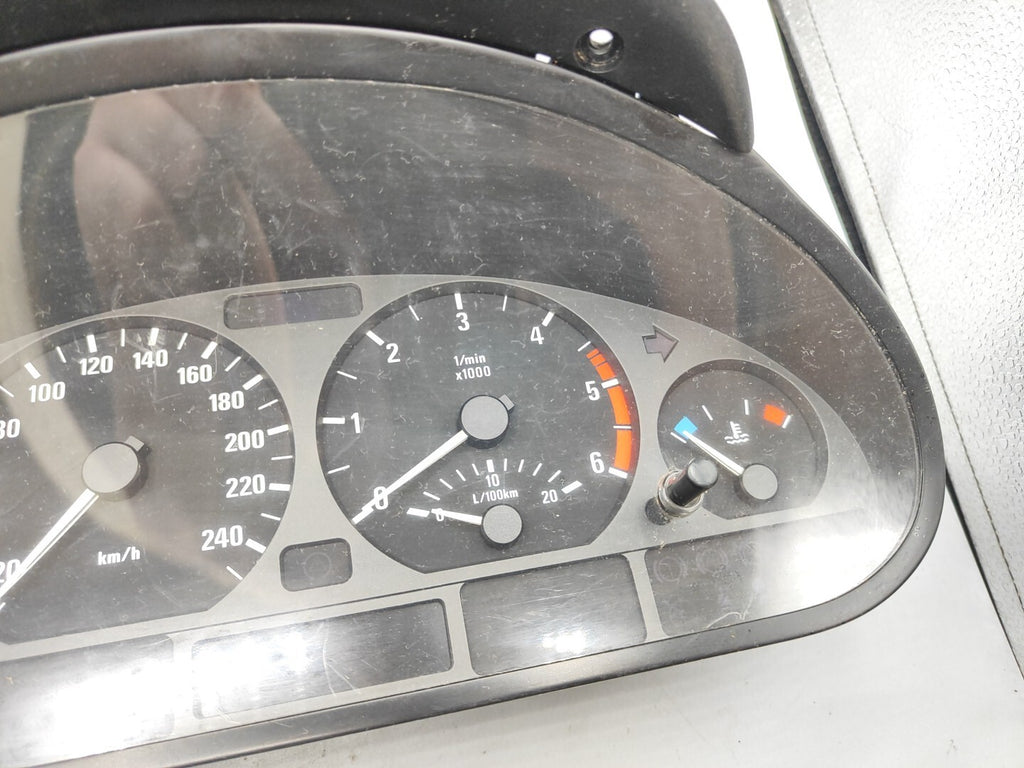 BMW 3 Series E46 320D 2000 LHD Speedometer cluster 62116915239 0263639002