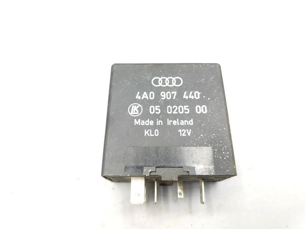 Audi A6 S6 C5 4B 1998 relay 4A0907440 