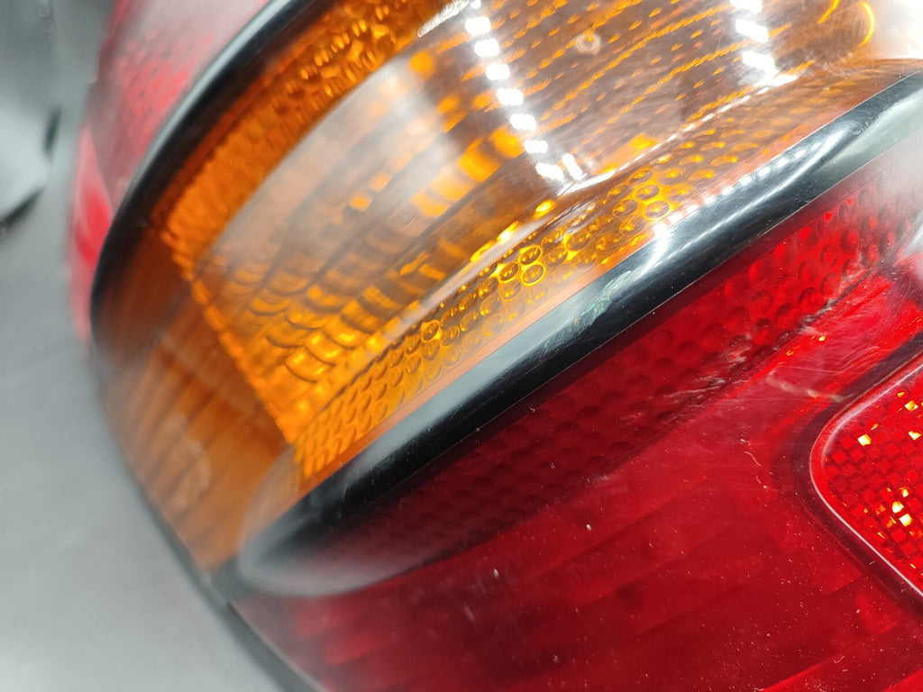 Pontiac Vibe 2004 LHD Rear Left Side Taillight Lamp Light