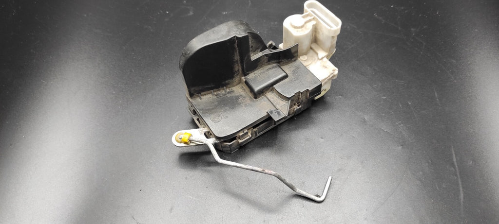 Alfa Romeo 147 1.9JTD 16V Diesel 2004 LHD Rear Right Door Lock B792