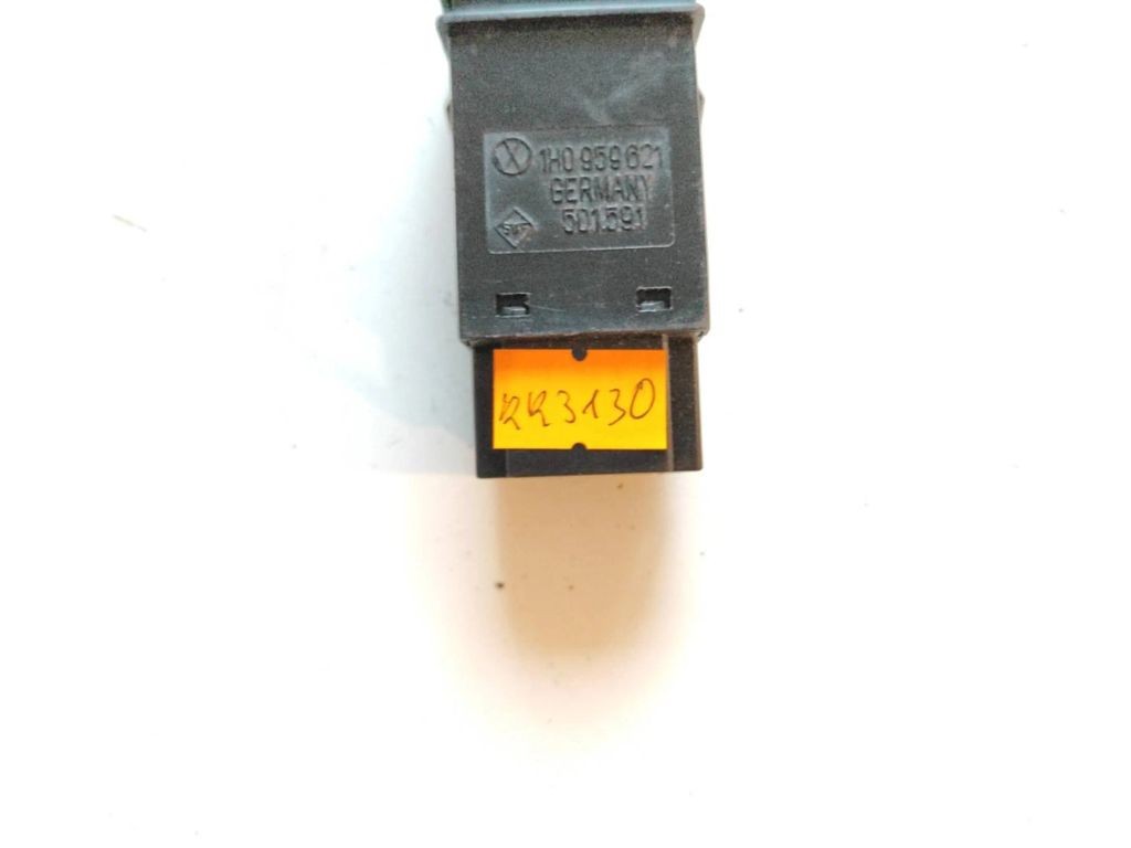 Volkswagen Golf III 1991 Windscreen window heater switch 1H0959621 