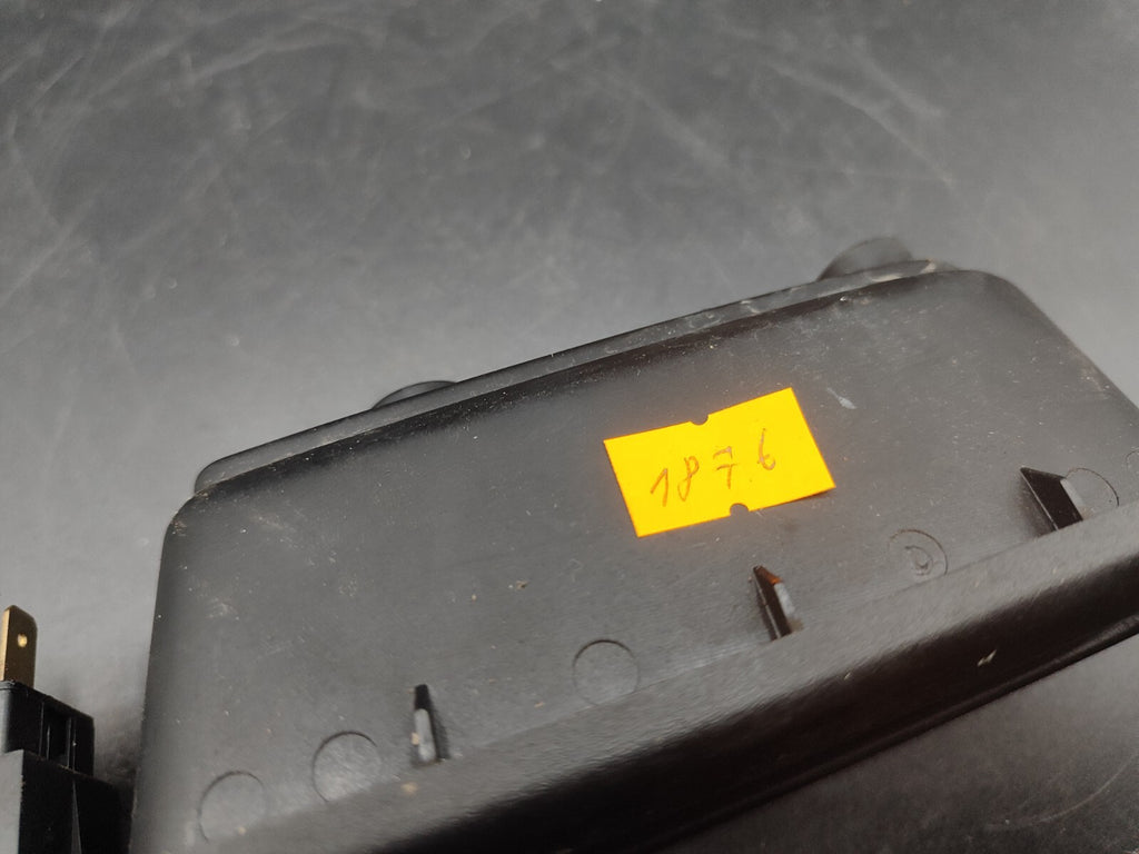 Alfa Romeo 166 2.4JTD 110kW 10V 2003 Electric Window Switch Button 156018359