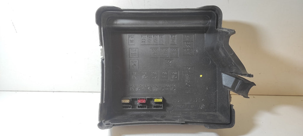 Alfa Romeo GT / 147 1.9JTD 2006 Diesel Engine Fuse Box Cover Cap