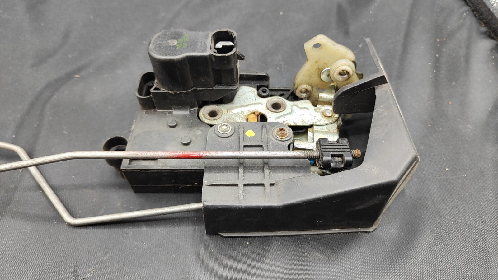 Alfa Romeo 156 2.4JTD 10V 110kW 2002 LHD Front Right Door Lock Latch