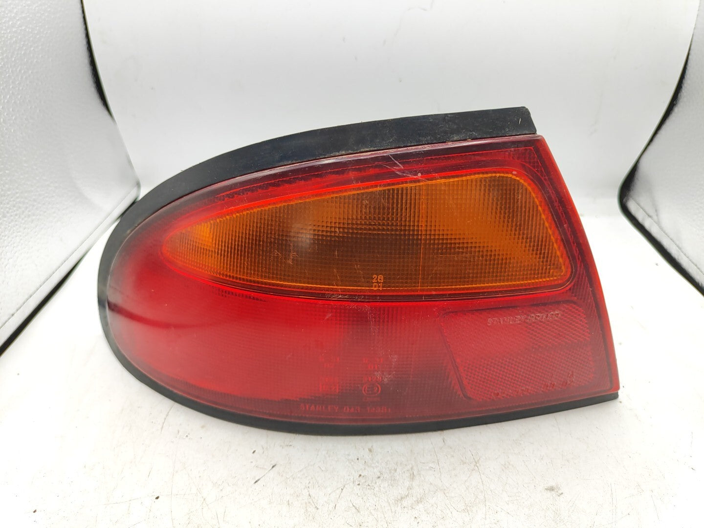 Mazda 323F BA 1997 LHD Rear Left Side Taillight Lamp Light 0431439