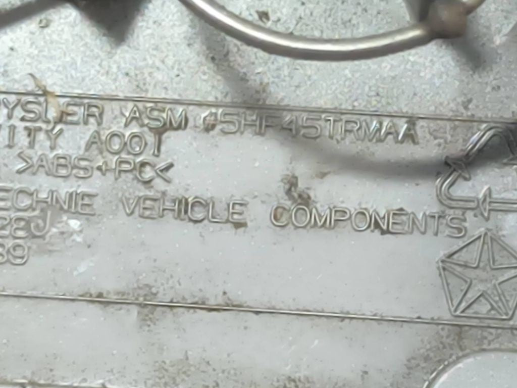 Jeep Grand Cherokee (WJ) 2002 Original wheel cap 63428J20489 63428